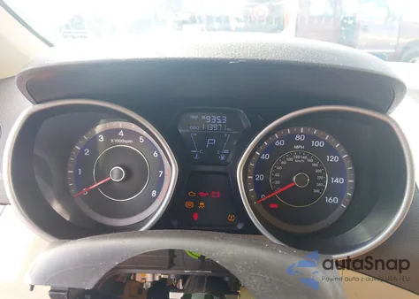 2013 Hyundai Elantra Limited z USA, uszkodzony, nr VIN KMHDH4AE2DU536406